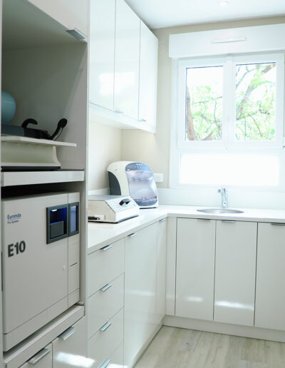 hall cabinet dr bahri